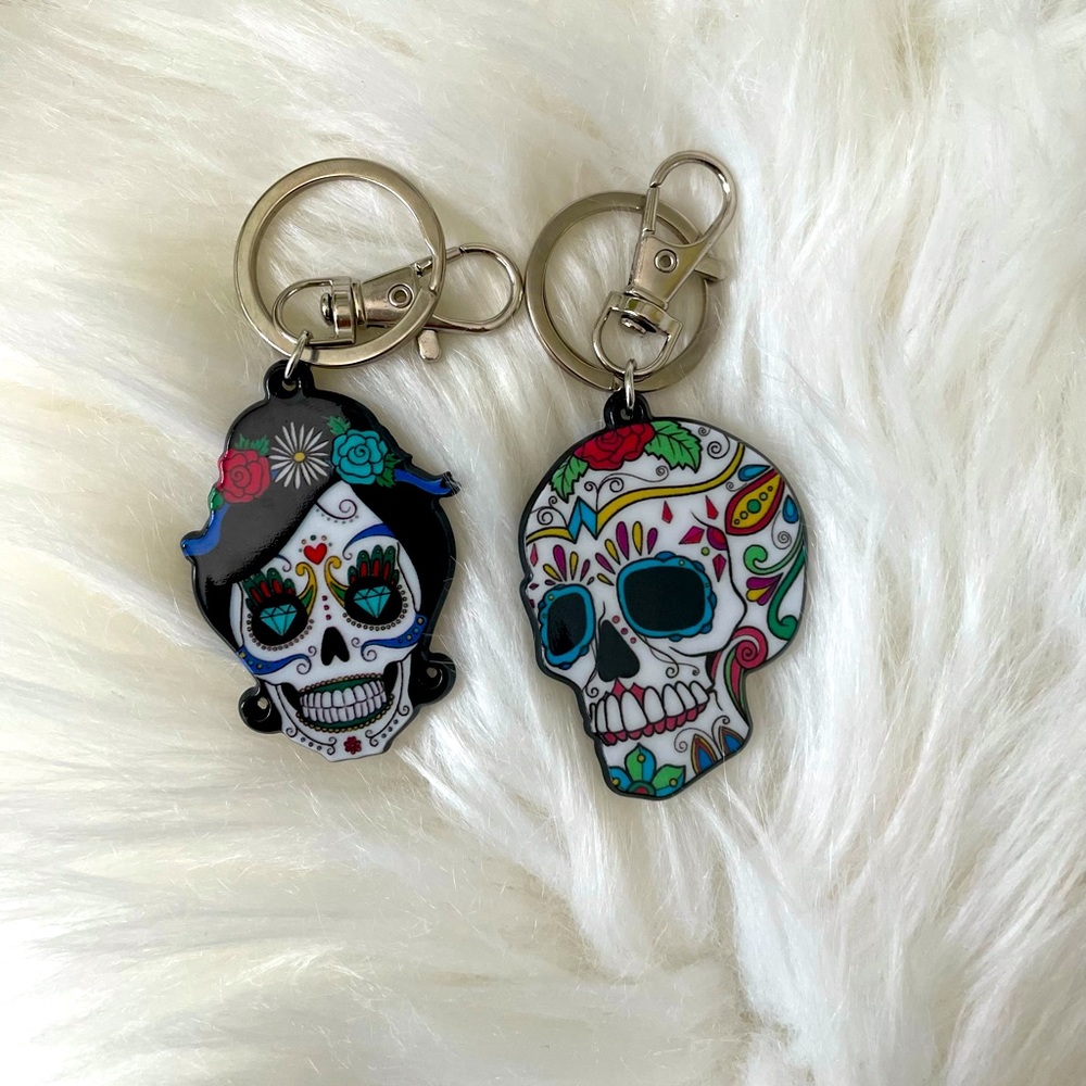 2 Set Skull Key Chains